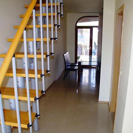 Azura Garden Apartments Chernomorets Esterno foto