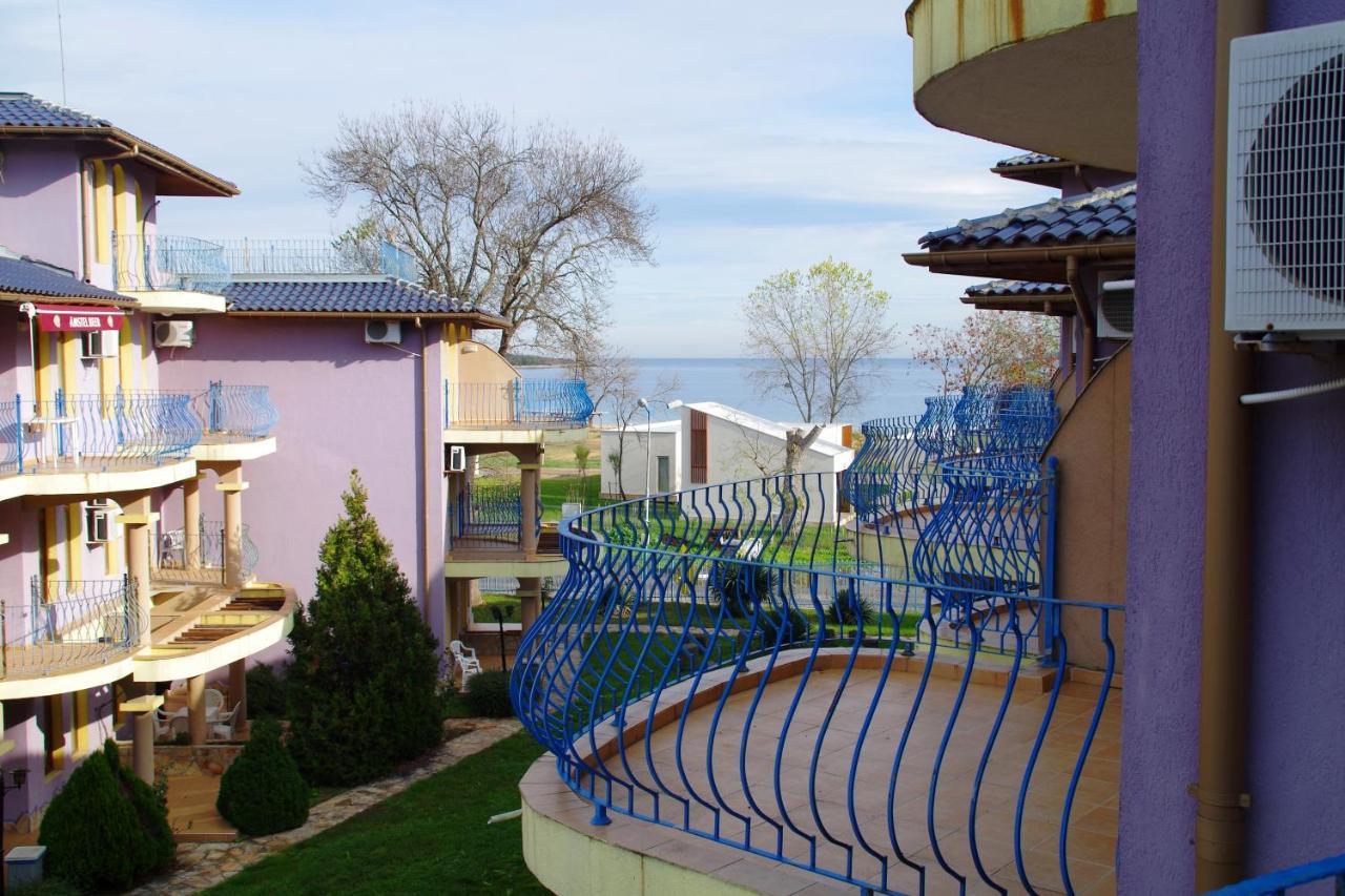 Azura Garden Apartments Chernomorets Esterno foto